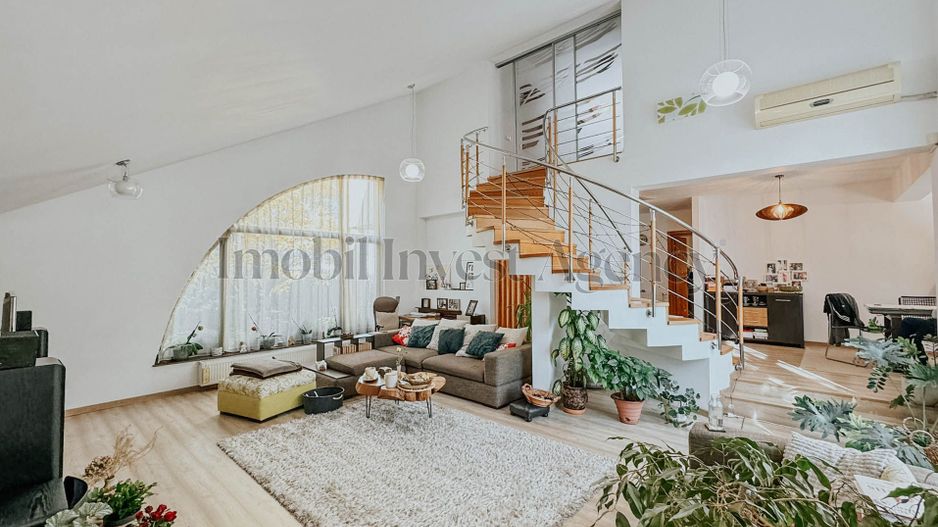 Vila cu 4 camere in Pipera in complex securizat - Poză 1