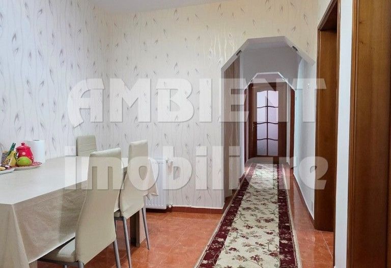 Apartament cu 3 camere, mobilat si utilat, etaj 1, zona Centru; - Poză 5