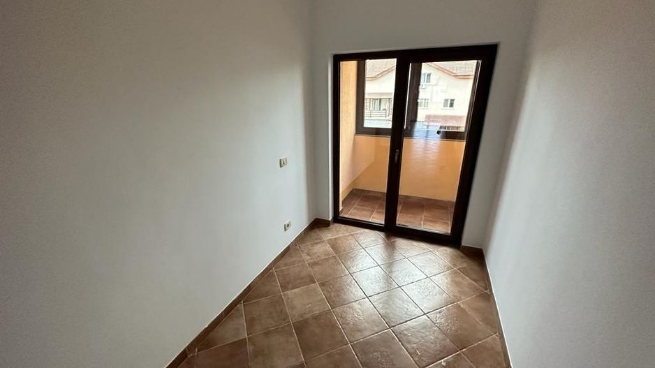 VILA  - ARADULUI. -British - Poză 40