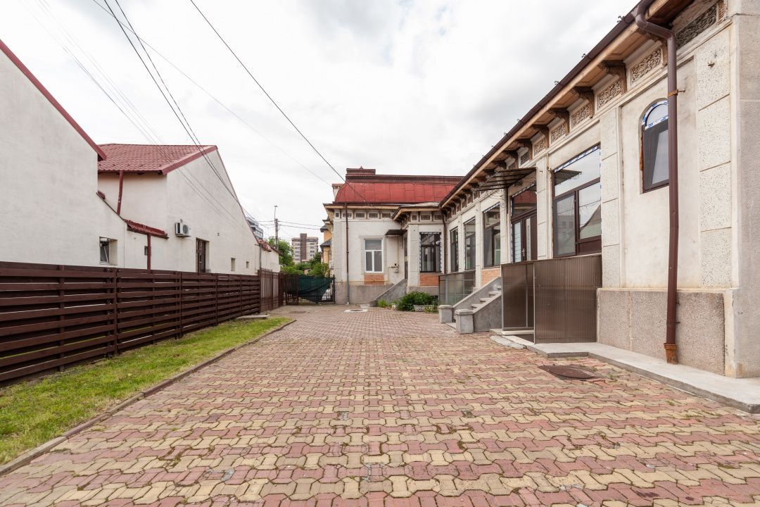 Casă interbelică ultracentrală | Bulevardul Republicii nr. 129 | - Poză 12