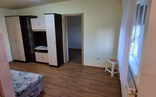 BRASADAS vinde ap 3 cam in Micro 14 etaj 4/4 mobilat utilat. - Poză 1