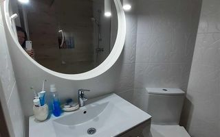 Casa la asfalt,  zona centrala, constructie 2011, renovata - Poză 6