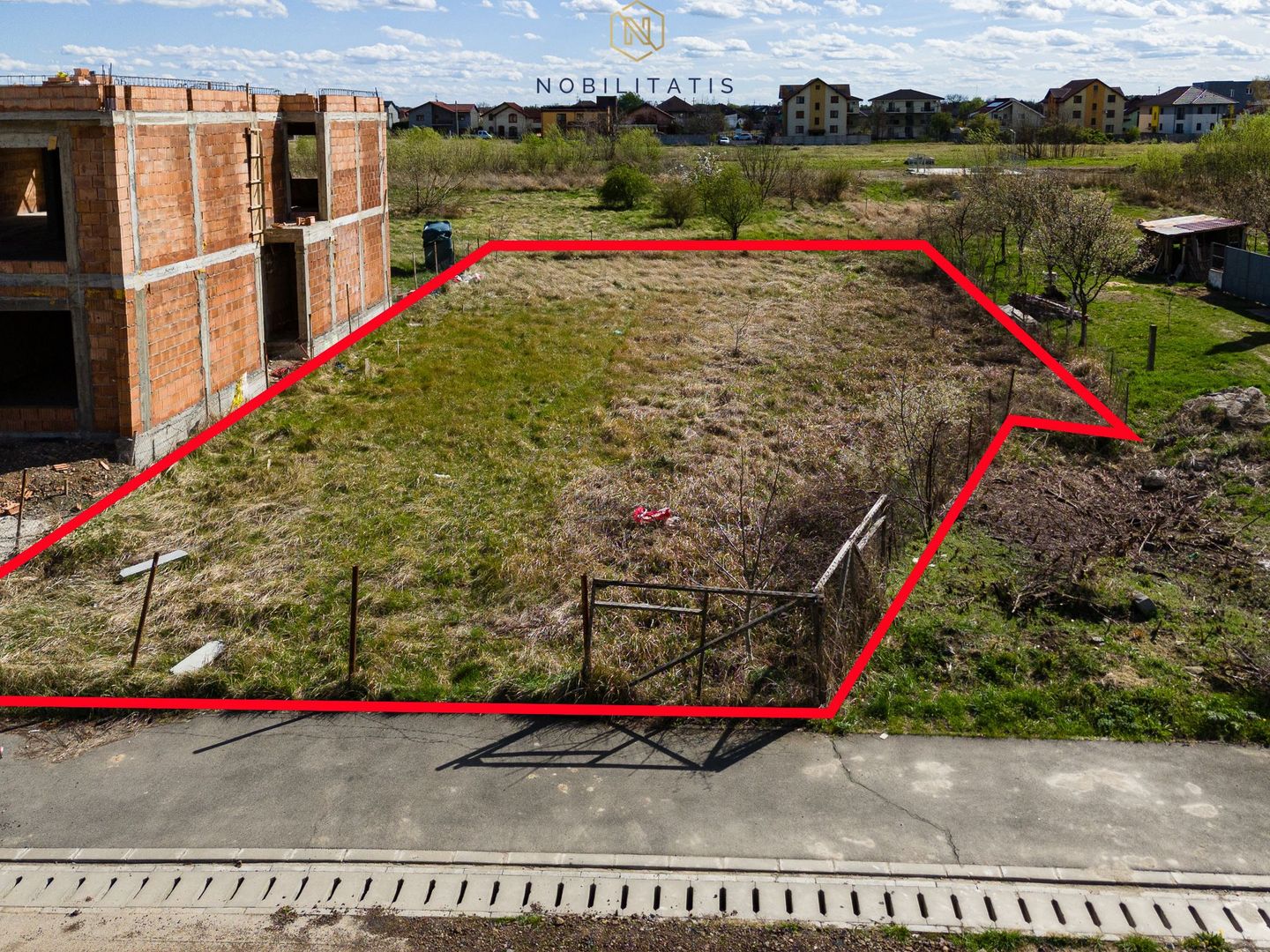 VANDUT - Ghiroda - Lacuri | 776 mp | Toate Utilitatile - Asfalt | Com 0 - Poză 9