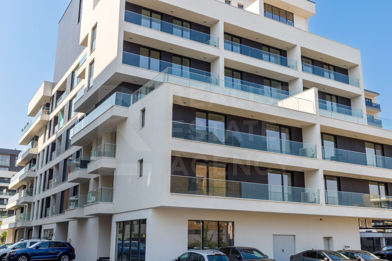 Apartament cu 2 camere, Becali Imobiliare, București, Pipera - Poză 2