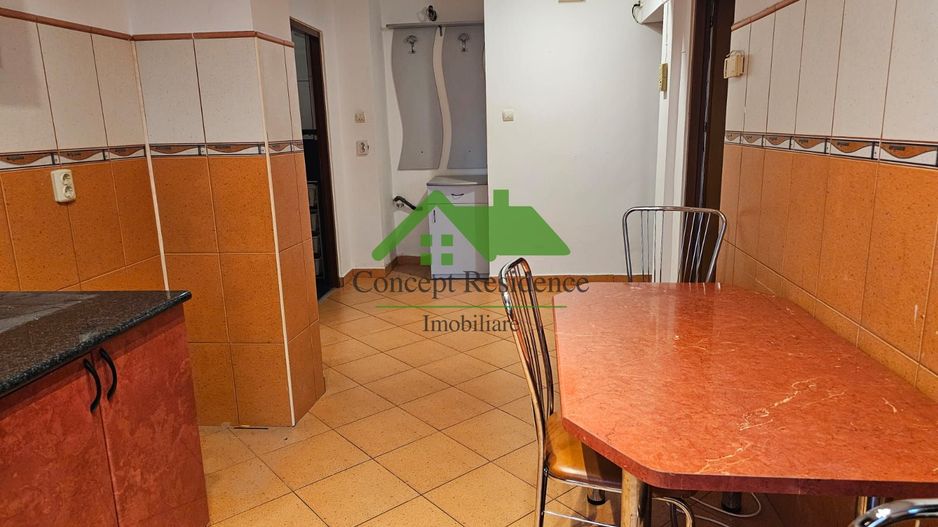 Apartament 2 camere, decomandat, etaj 1 – Victoriei, zona Albina - Poză 2