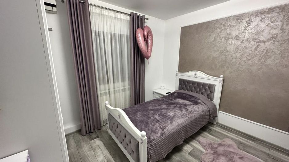 Vand ap 3 camere zona Big Cora Bratianu - Poză 1