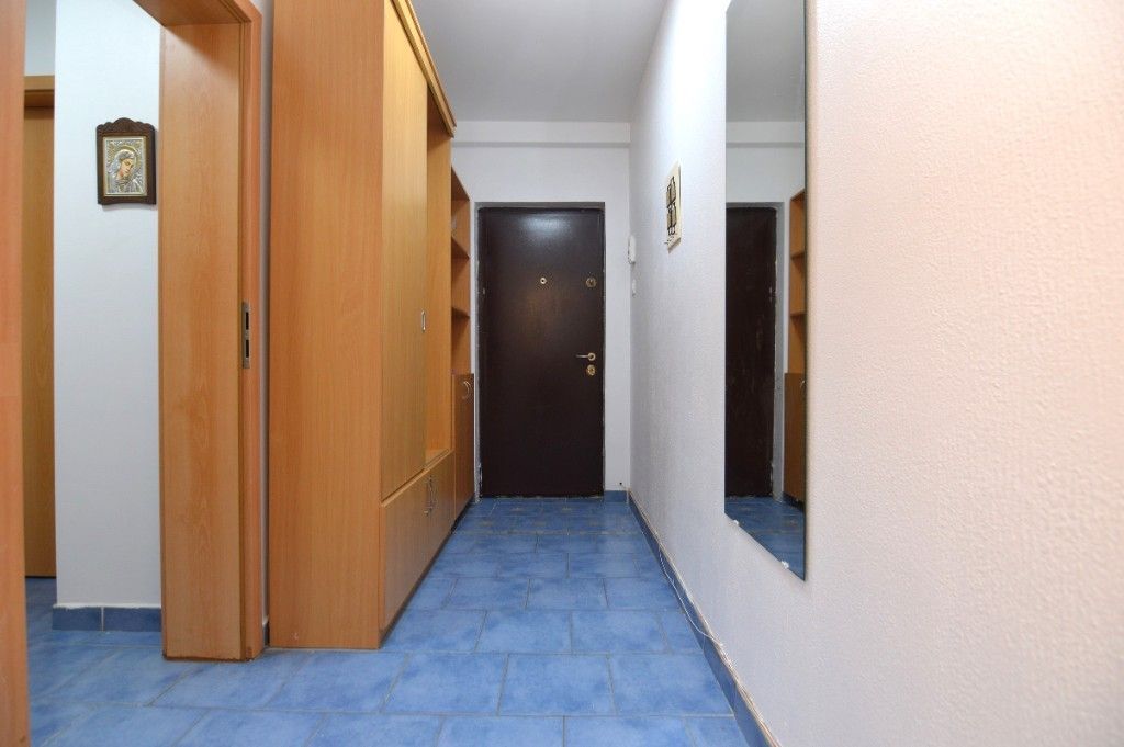 2 camere decomandat si renovat zona VITAN - Poză 7