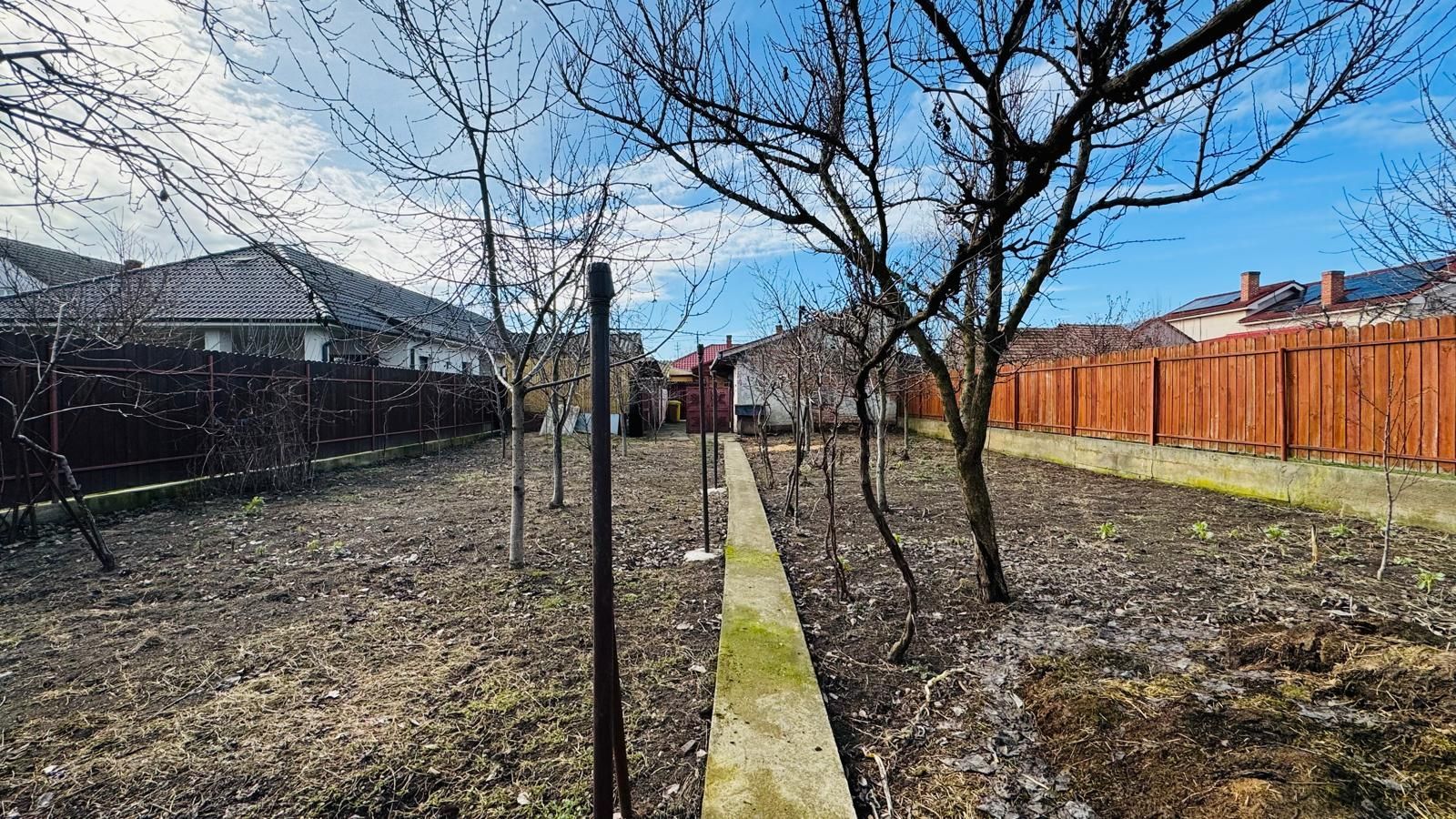 De vânzare Casă în Grădiște, curte + grădină proprie generoasă Arad - Poză 39