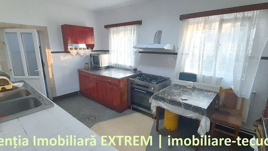 Pensiune, restaurant, bar, iaz, păstrăvărie, în Gidigeni, jud. Galaţi - Poză 10