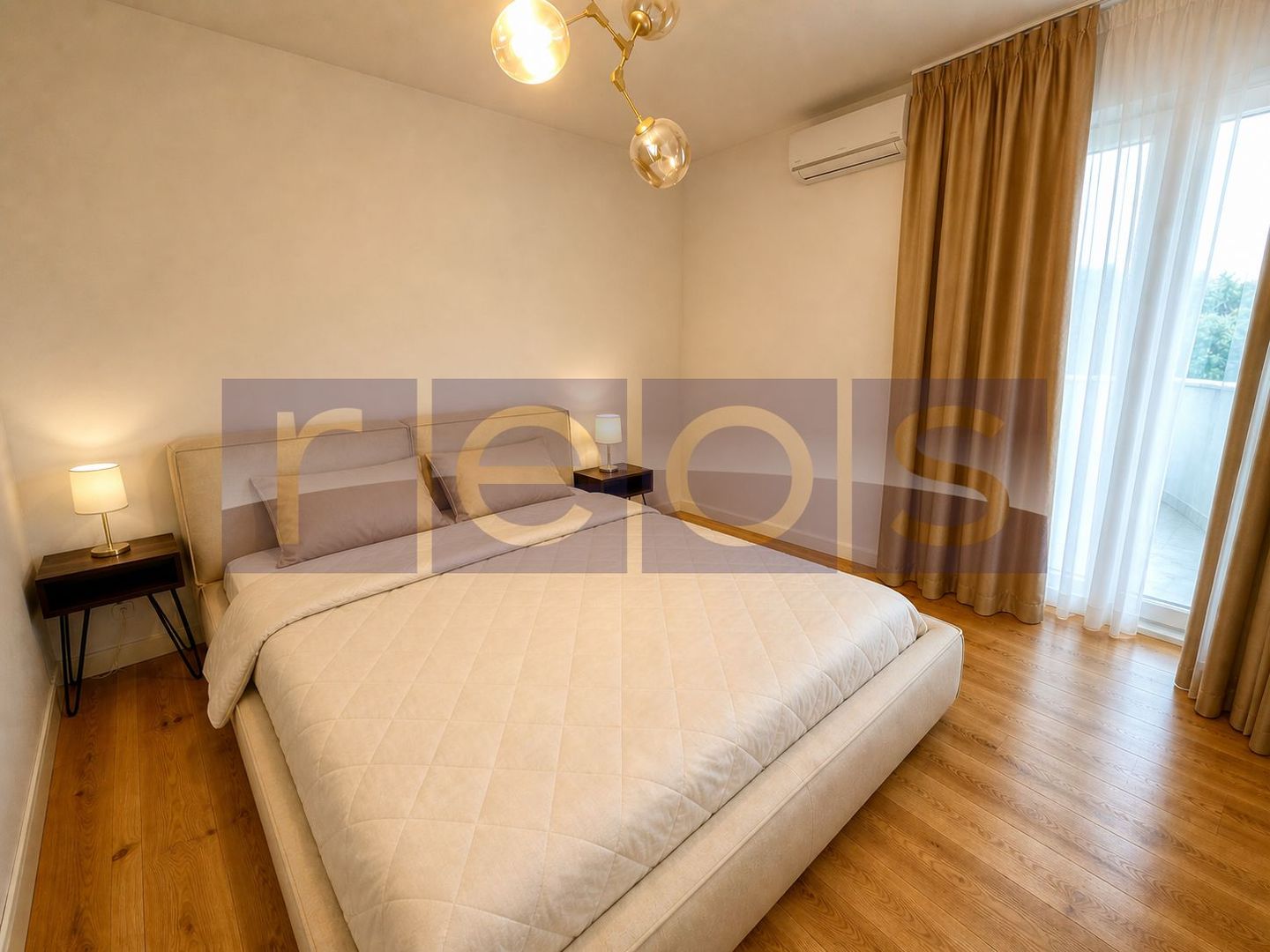 VANZARE APARTAMENT 2 CAMERE DOROBANTI 55MP RENOVAT READY TO MOVE IN - Poză 6
