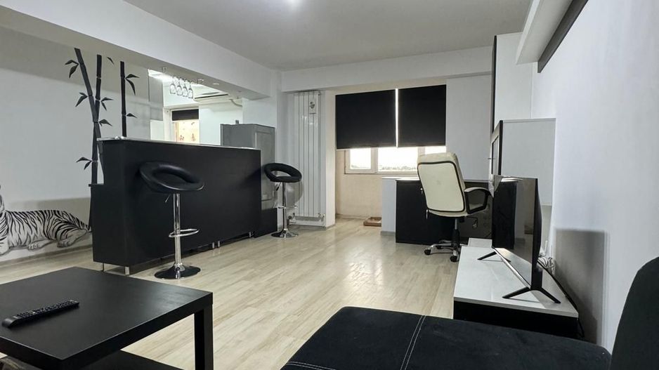 Garsonieră de închiriat – Șos. București, etaj 4 (deasupra CEC Bank) - Poză 2