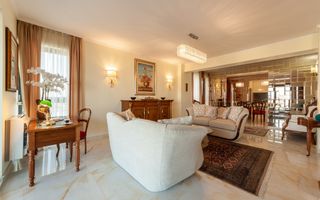 Apartament ultracentral - 3 camere, 167 mp, 2 terase, 2 locuri de parc subterane - Poză 2