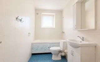 Casă 210 m² cu 5 dormitoare și teren 10 ari – Euroreparație | Drochia, str. Grigore Ureche - Poză 28