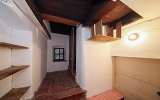 Locație rară în Brașov: ideal pentru regim hotelier sau business - Poză 23