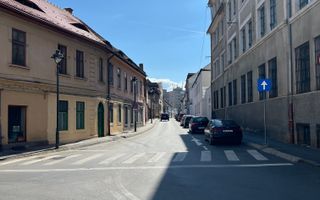 Patru spatii comerciale + locuinta + teren construibil / zona Centrala - Poză 3