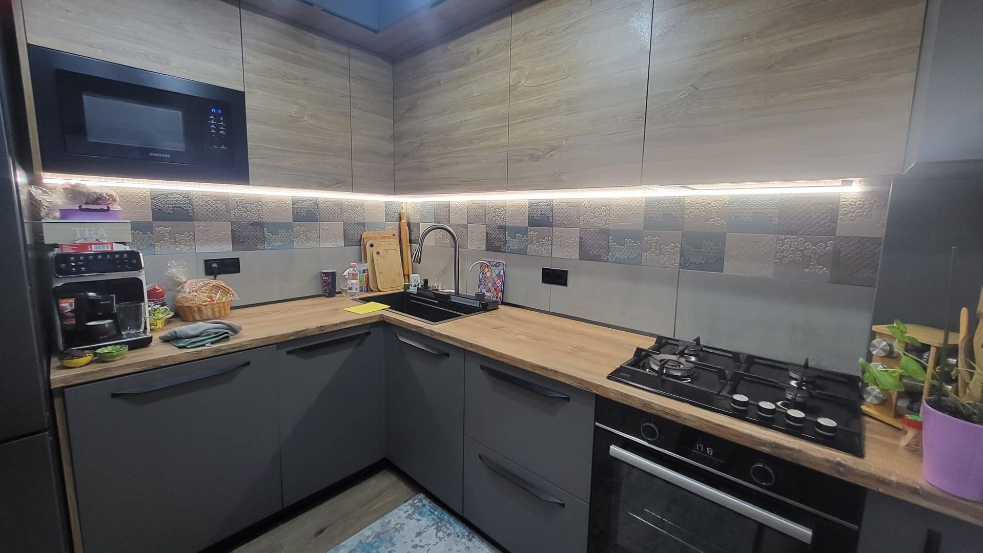 Apartament  cu spatiu de joaca si curte in Giroc - Poză 1