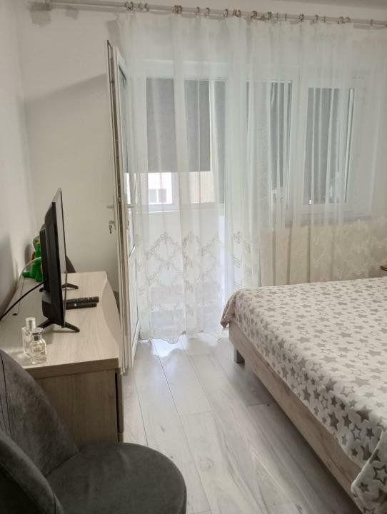 2 camere decomandat 2 balcoane centrala proprie Dorobantilor - Poză 9