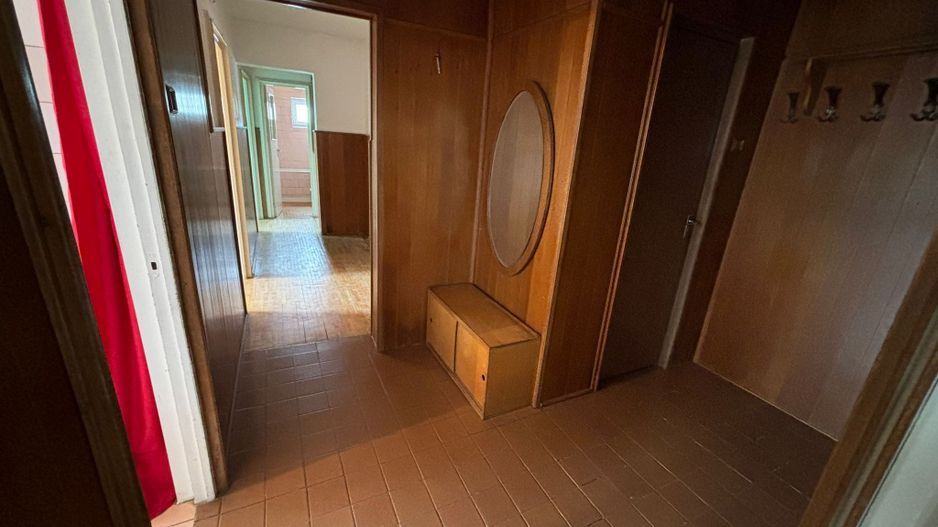 APARTAMENT CU 4 CAMERE ZONA DÂMBU CU 90mp - Poză 2