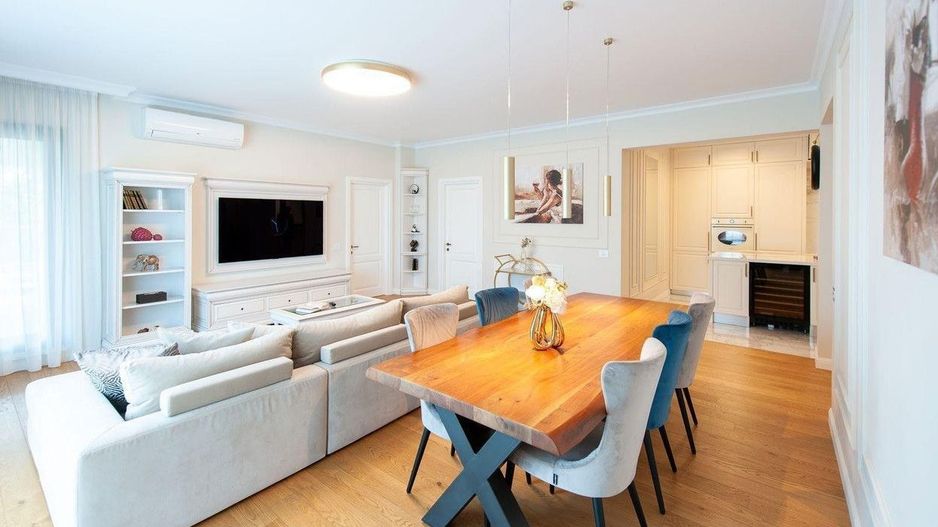 Apartament spațios cu facilități moderne în Băneasa - Poză 2