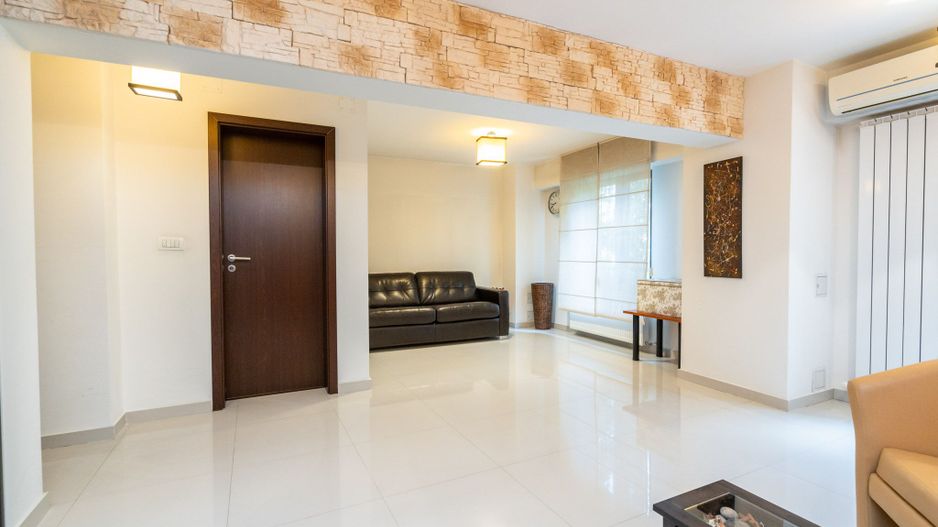 COMISION 0% - Apt.3 camere si Loc Parcare, bl. 1997, vedere gradina, metrou 8min - Poză 4