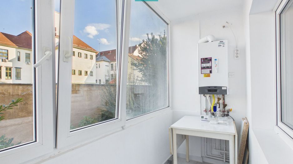 Apartament lux 3 camere de închiriat central Arad - Poză 9