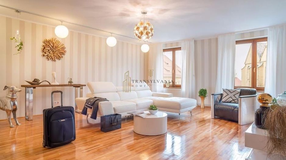 Apartament cu 2 camere în Inima Sibiului - Poză 2