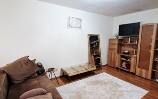 Apartament 4 camere et. 3 din 4 zona Garii - Poză 1