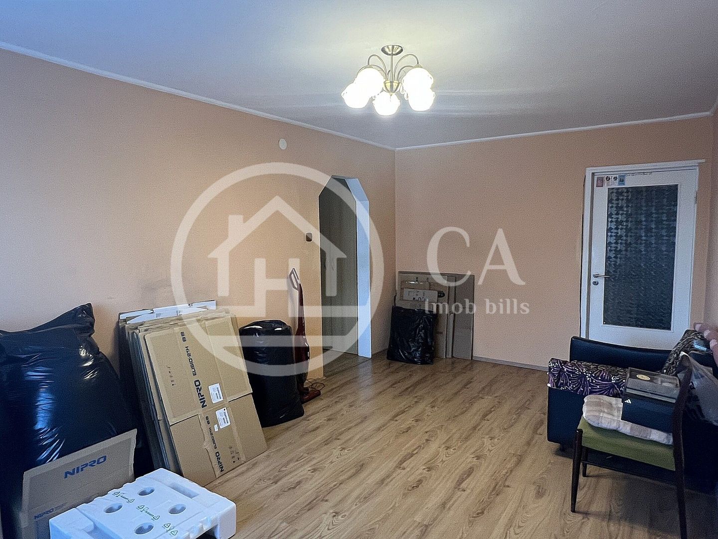 Apartament cu 4 camere de vanzare in Rogerius Oradea - Poză 8