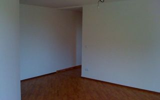 BRASADAS vinde ap 2 cam etaj 2/3 zona CENTRALA. - Poză 4