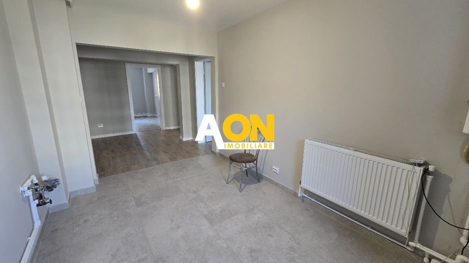 Apartament 4 Camere Complet Renovat, Etaj 1, Cetate - Poză 1