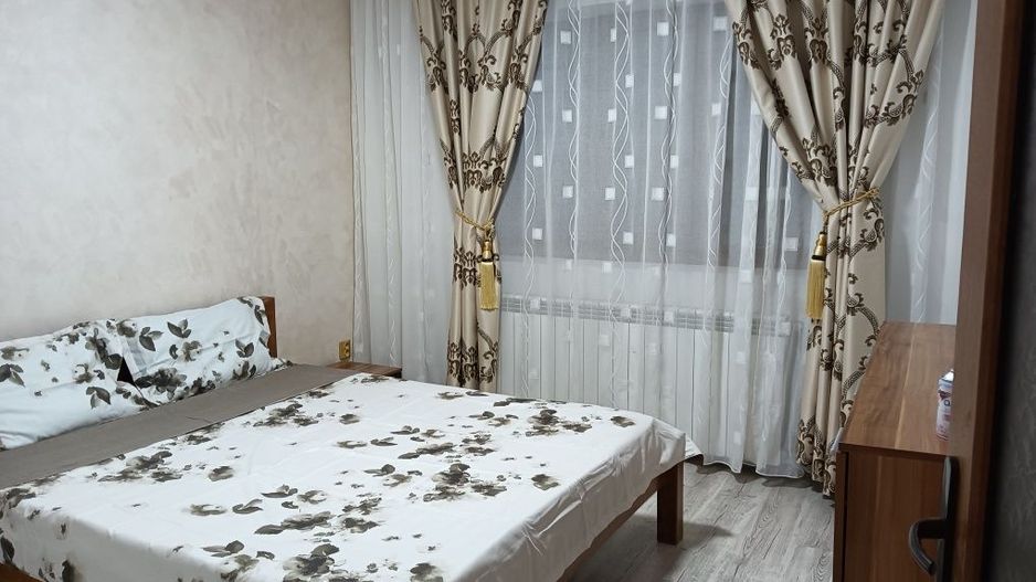 Apartament 3 cam dec Zona Piata Centrala ,etajul 2 - Poză 1