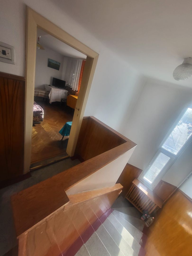 Vanzare Casa vintage 4 camere, curte proprie, centrala, garaj , Vatra Luminoasa - Poză 2