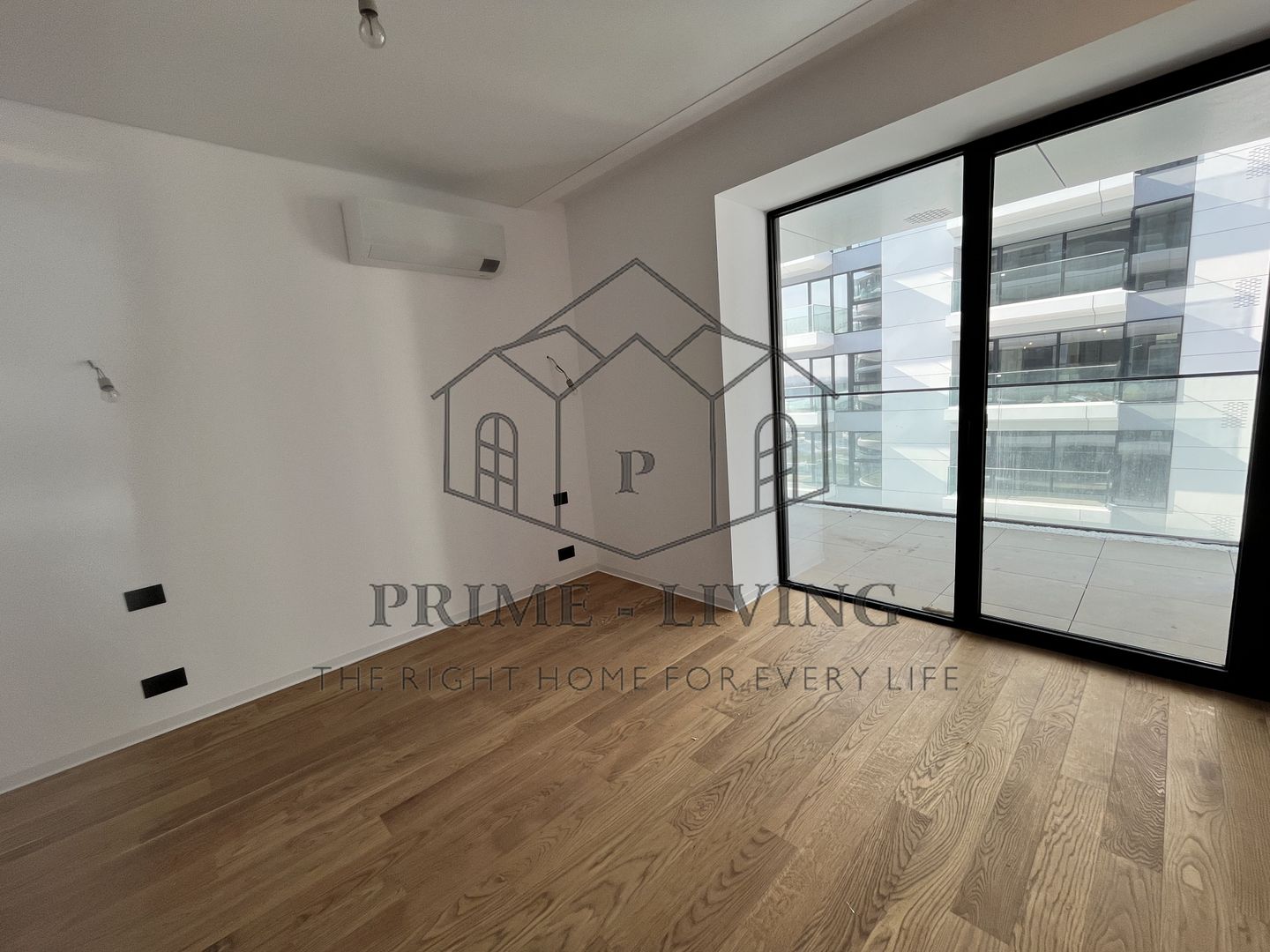 APARTAMENT DE LUX CU 2 CAMERE LA INCHIRIERE IN COMPLEX REZIDENTIAL - Poză 2