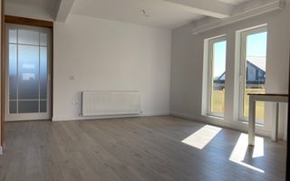 Liniste si confort! Vanzare casa la cheie, luminoasa in Priseaca! - Poză 4
