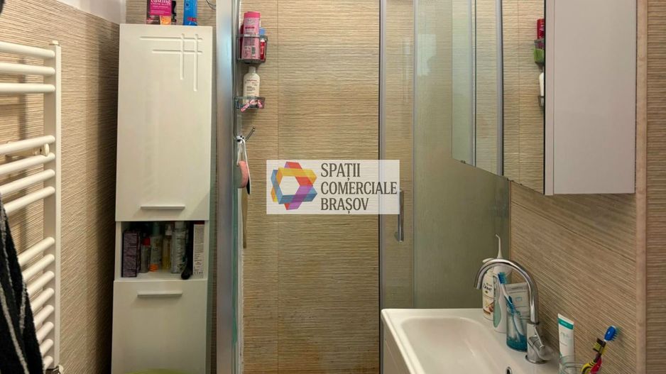 Apartament cu doua camere, zona Astra - Saturn, 50 mp - Poză 8
