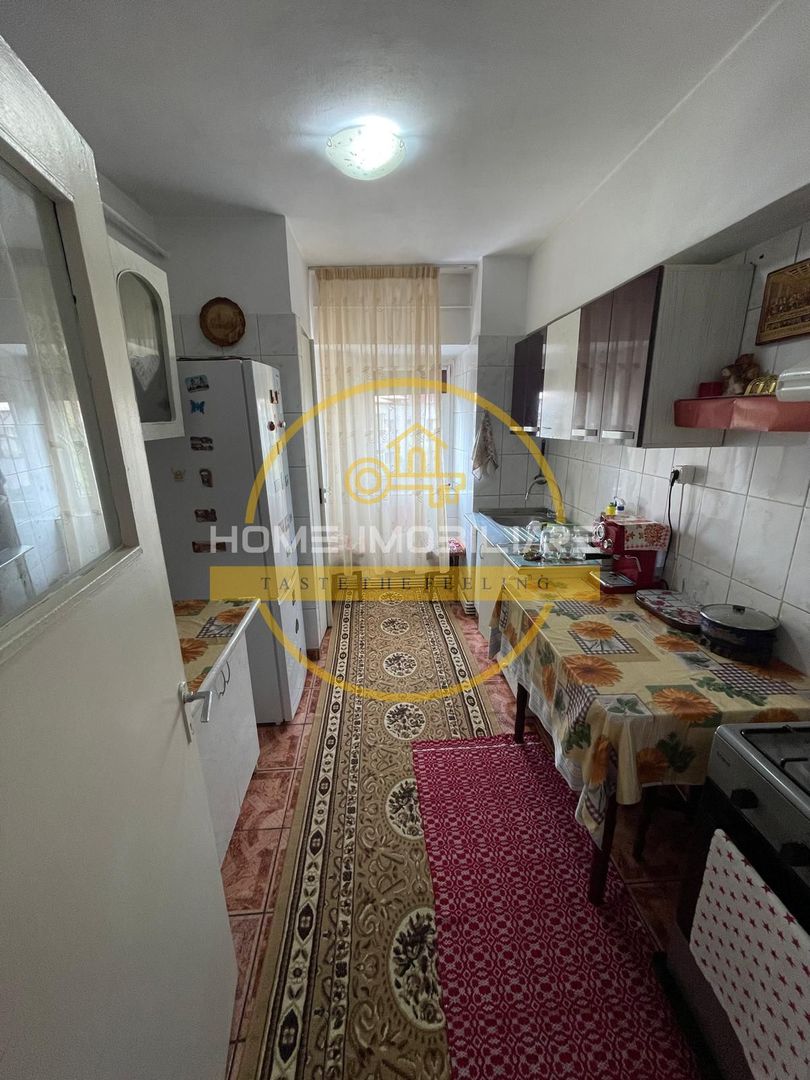 Nicolina 2 Prima Statie  Apartamet 3 Camere Decomandat Bloc Cadre 1985 - Poză 8