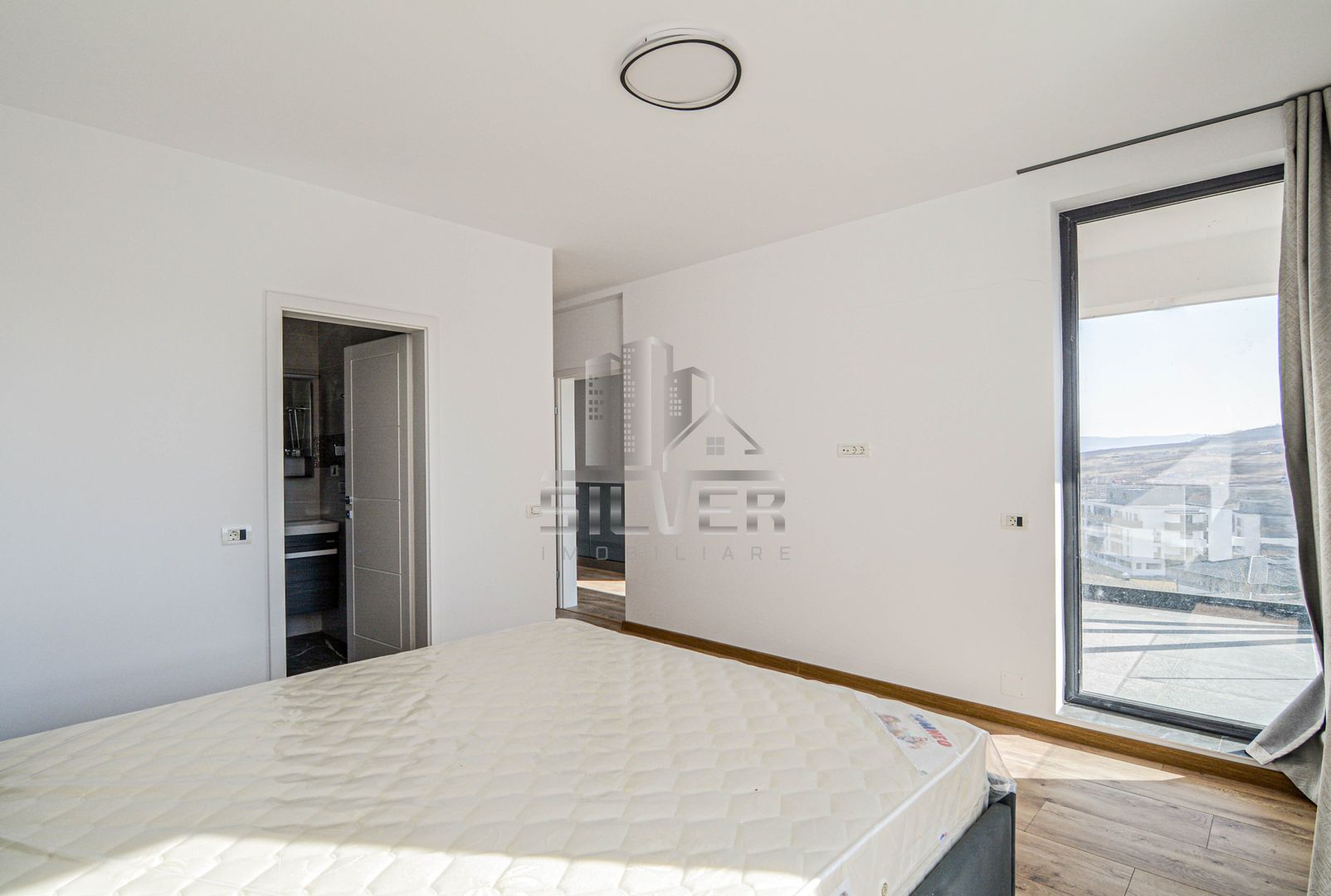 Casa individuala ultrafinisata in zona strazii Valea Chintaului - Poză 17