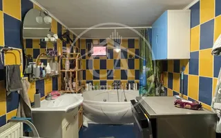 Casa de vânzare cu 7 camere in zona Nufarul, Oradea - Poză 11