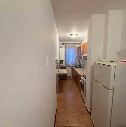 Apartament gata de mutare, mobilat complet, zonă accesibilă. - Poză 3