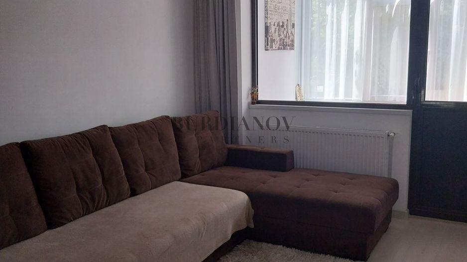 Apartament cu 3 camere de închiriat - Tinererului - Poză 2