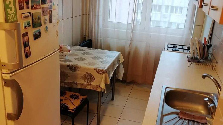 Vanzare apartament 3 camere Titan-Minis - Poză 1