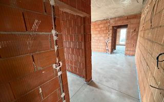Apartament cu 2 camere in Giroc - Poză 2
