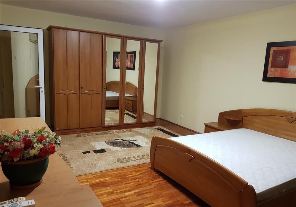 Vila spatioasa Bucurestii Noi | 2 Cocoși - Poză 7