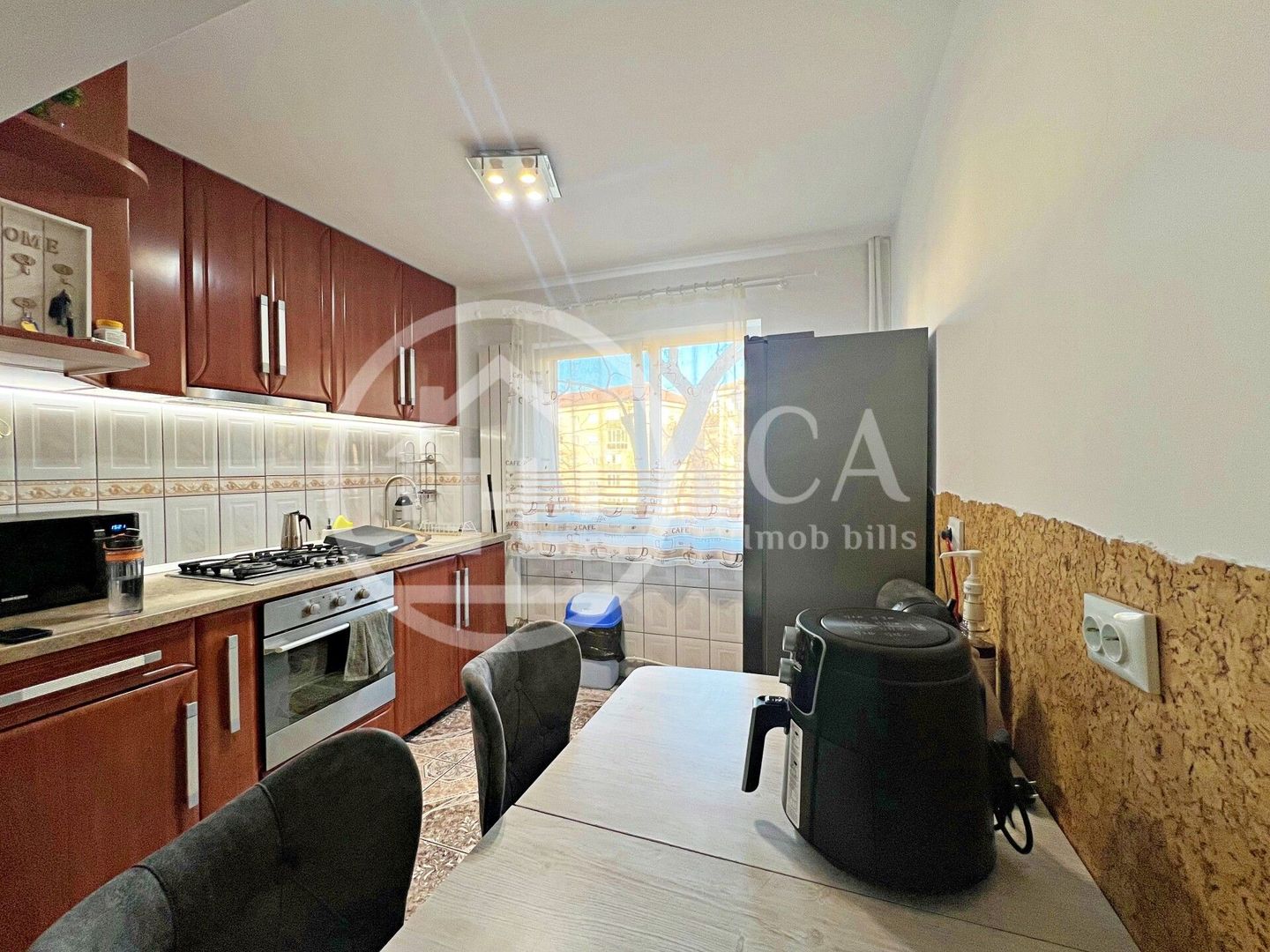 Apartament cu 4 camere de vânzare in zona Nufărul, Oradea - Poză 4