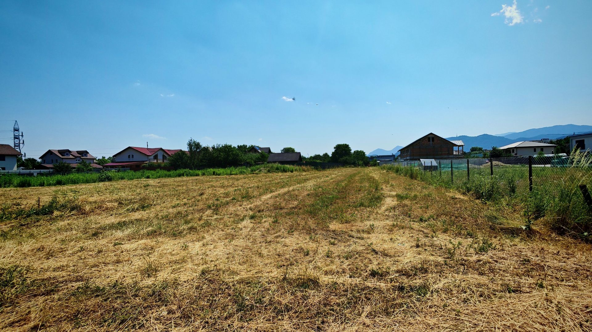 BARTOLOMEU,intravilan,intre case,suprafata de 774 mp,constructii P+2 - Poză 14