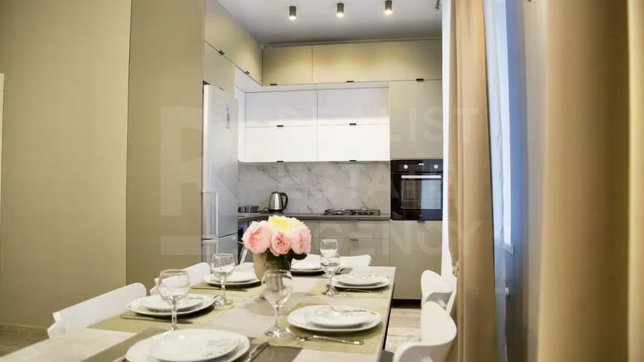 Chirie, apartament, 3 camere, bul. Ștefan cel Mare,  Centru - Poză 1