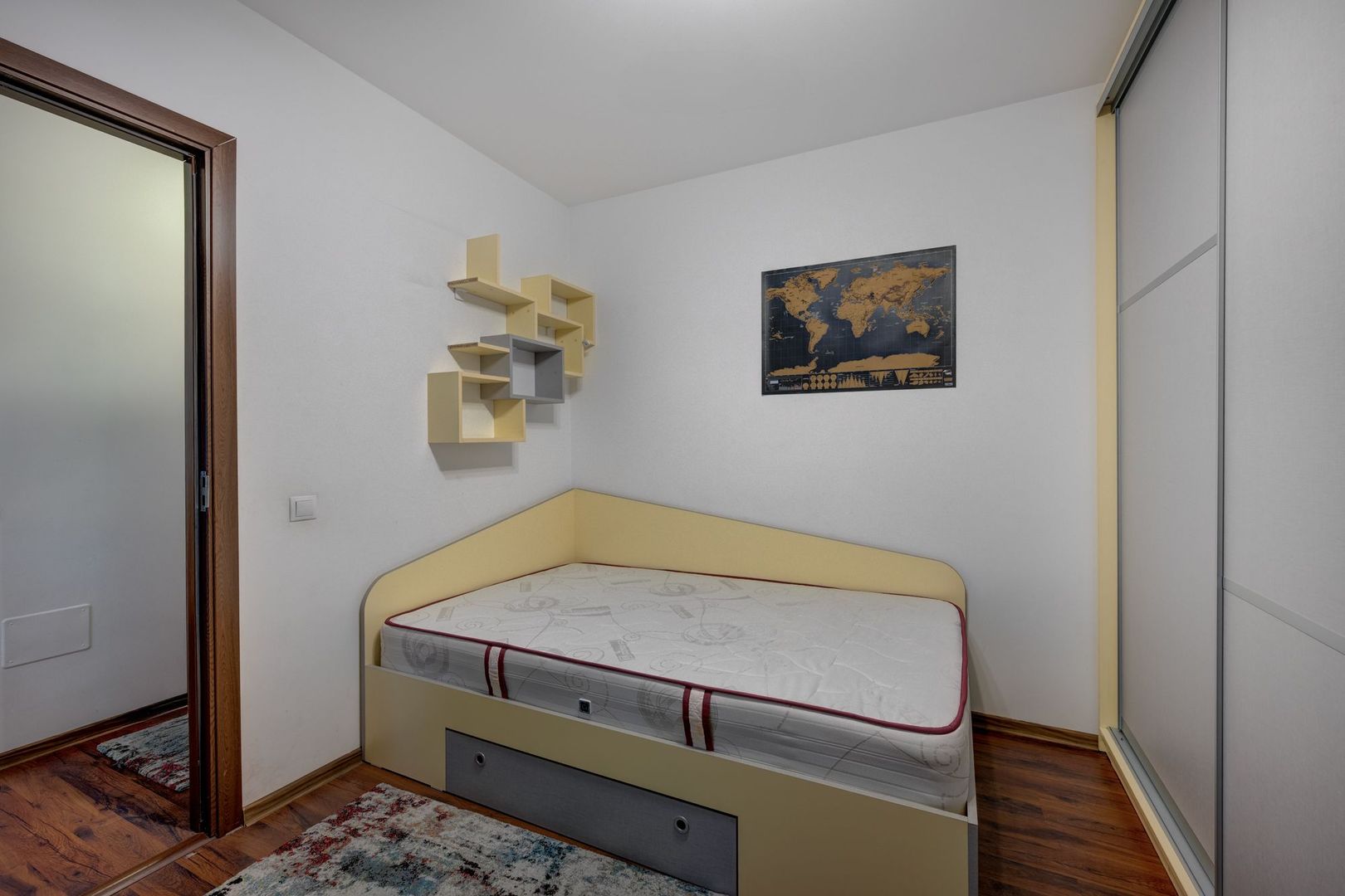 2 Apartamente  in Vila 5 Cam Metrou Basarab Gara de Nord - Poză 22