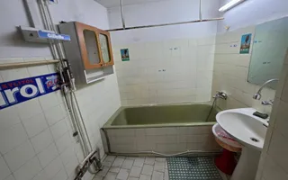 Casa 8 camere, cu 2 corpuri de cladire,  387 mp teren, zona Centru - Poză 14