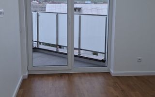 3 camere, 70 mp utili, parcare – Shopping Park - Poză 4