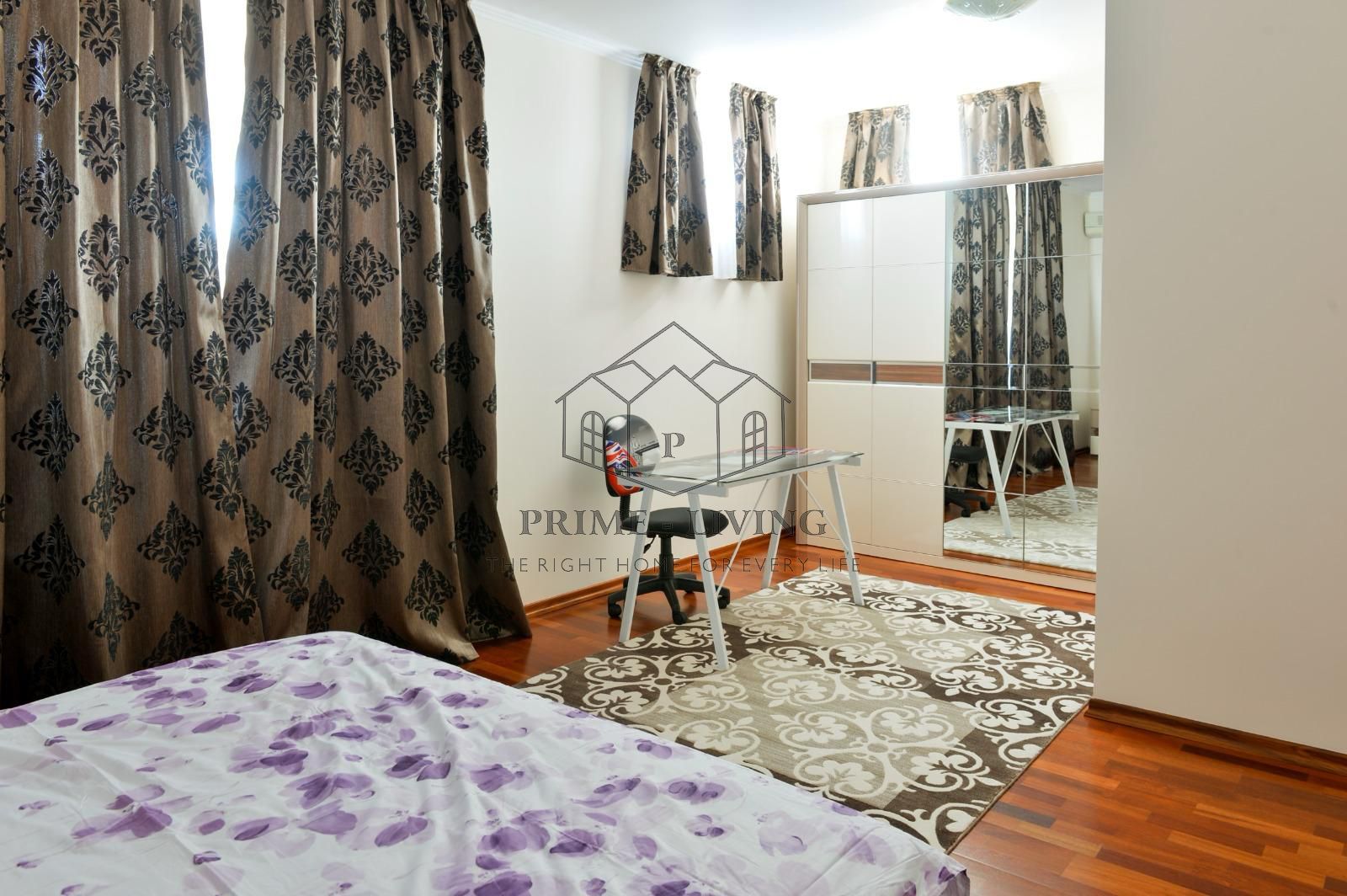 VILA DE LUX CU 6 DORMITOARE SI PISCINA + 800 MP CURTE LA INCHIRIRE - Poză 18